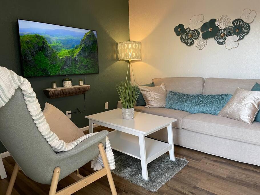 Contemporary 2-Bedroom Rental Unit Eagle Pass Exterior photo